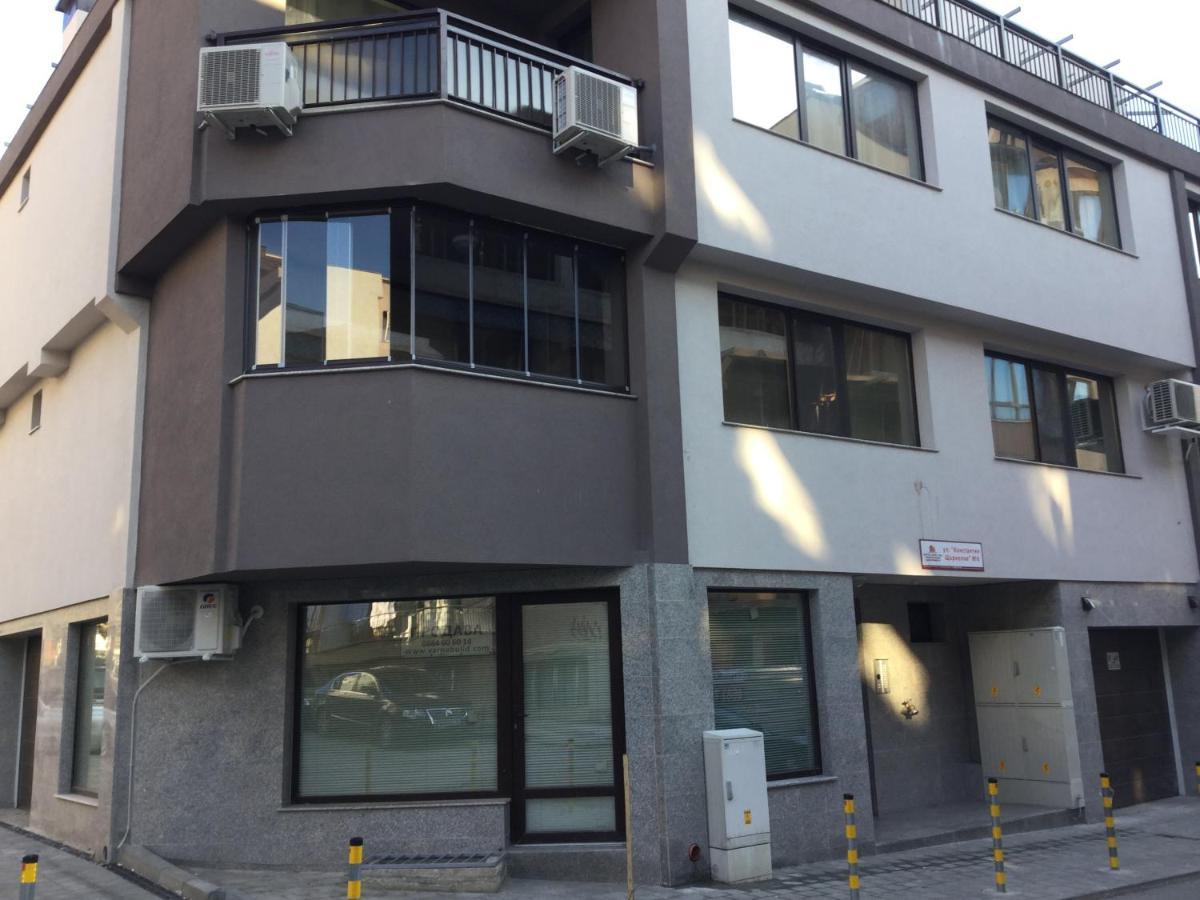 Apartament Your Place *
